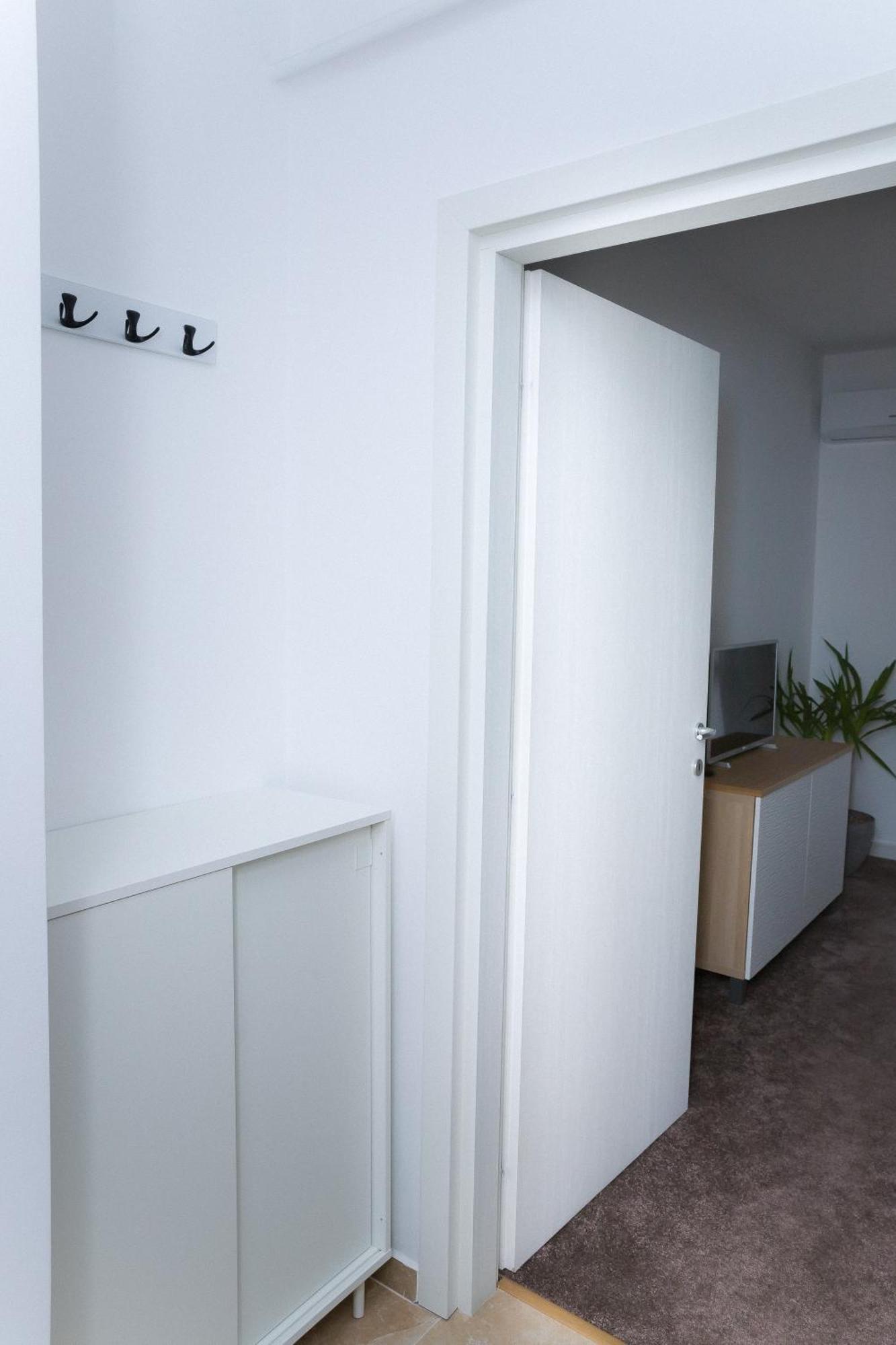 Elysian Urbanscape Brown, 2 Rooms, Near Bucharest Chiajna Luaran gambar